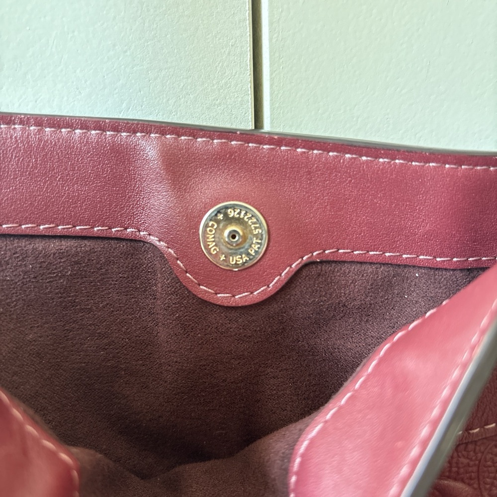 *SOLD* Coach Burgundy Embossed Leather Tote - Picture 3 of 8